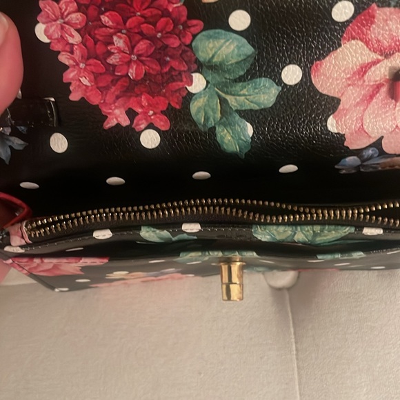 EUC Floral Chain Strap Purse/Clutch - Picture 2 of 6